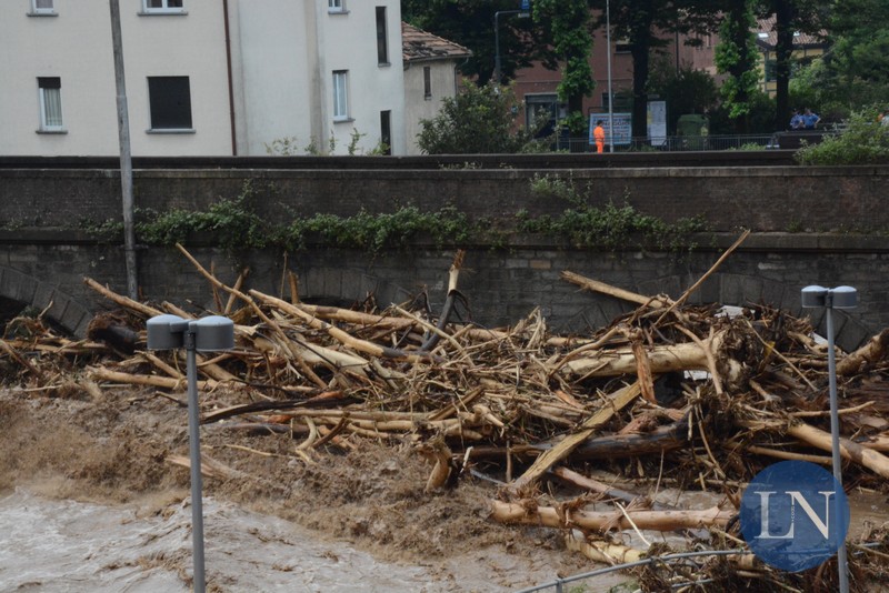 Meteo Cronaca Italia disastro di PIOGGIA tra Piemonte e Liguria, al